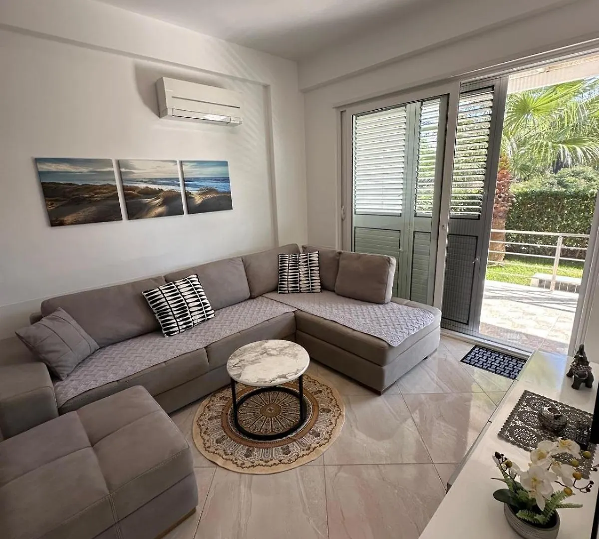 Gjiri I Lalzit Lura 3 Apartment Toni Durres