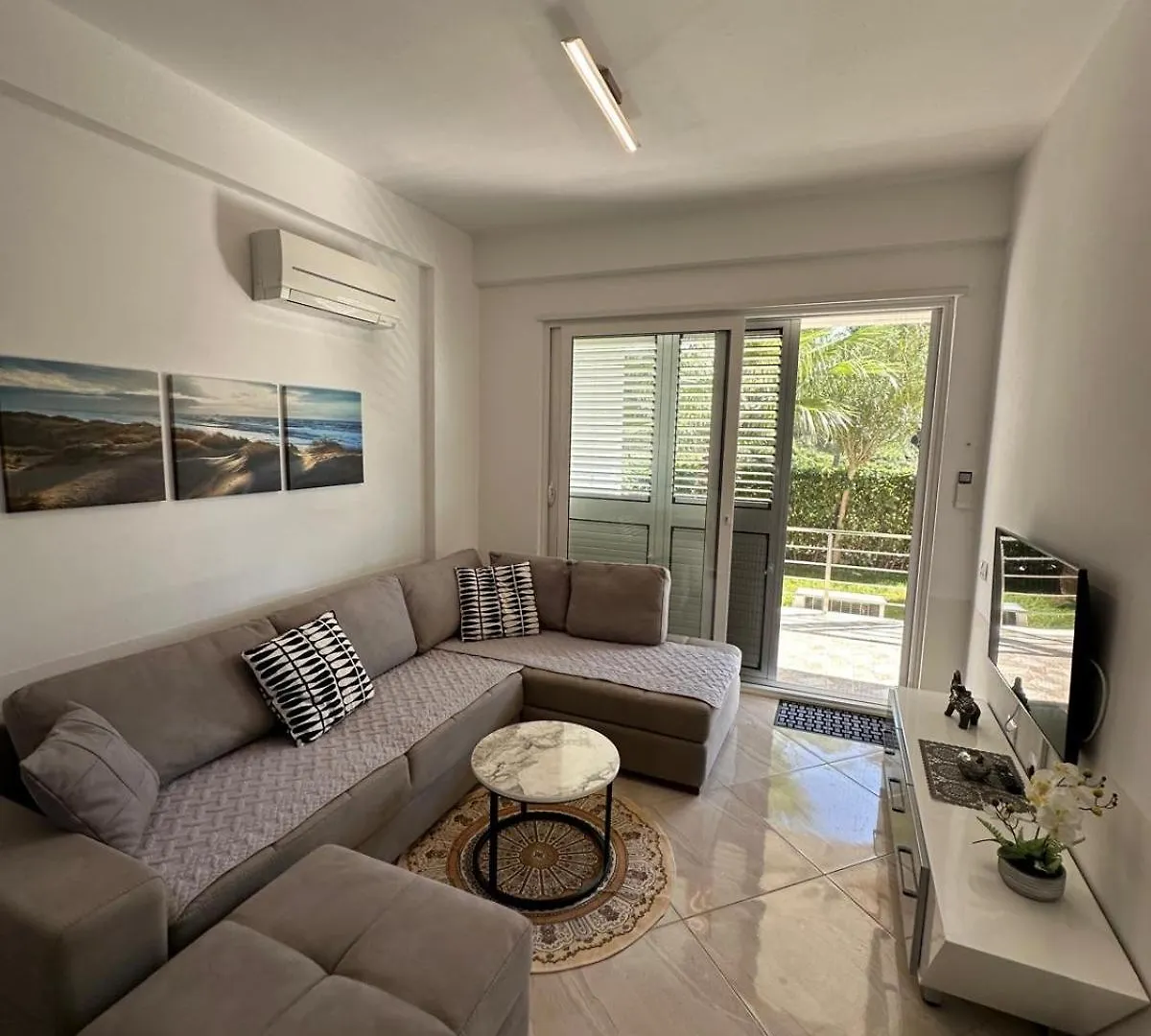 Gjiri I Lalzit Lura 3 Apartment Toni Durres 0*,
