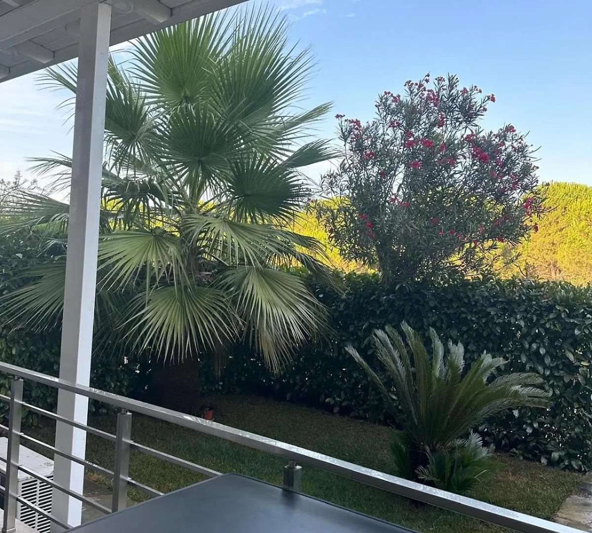 Gjiri I Lalzit Lura 3 Apartment Toni Durres